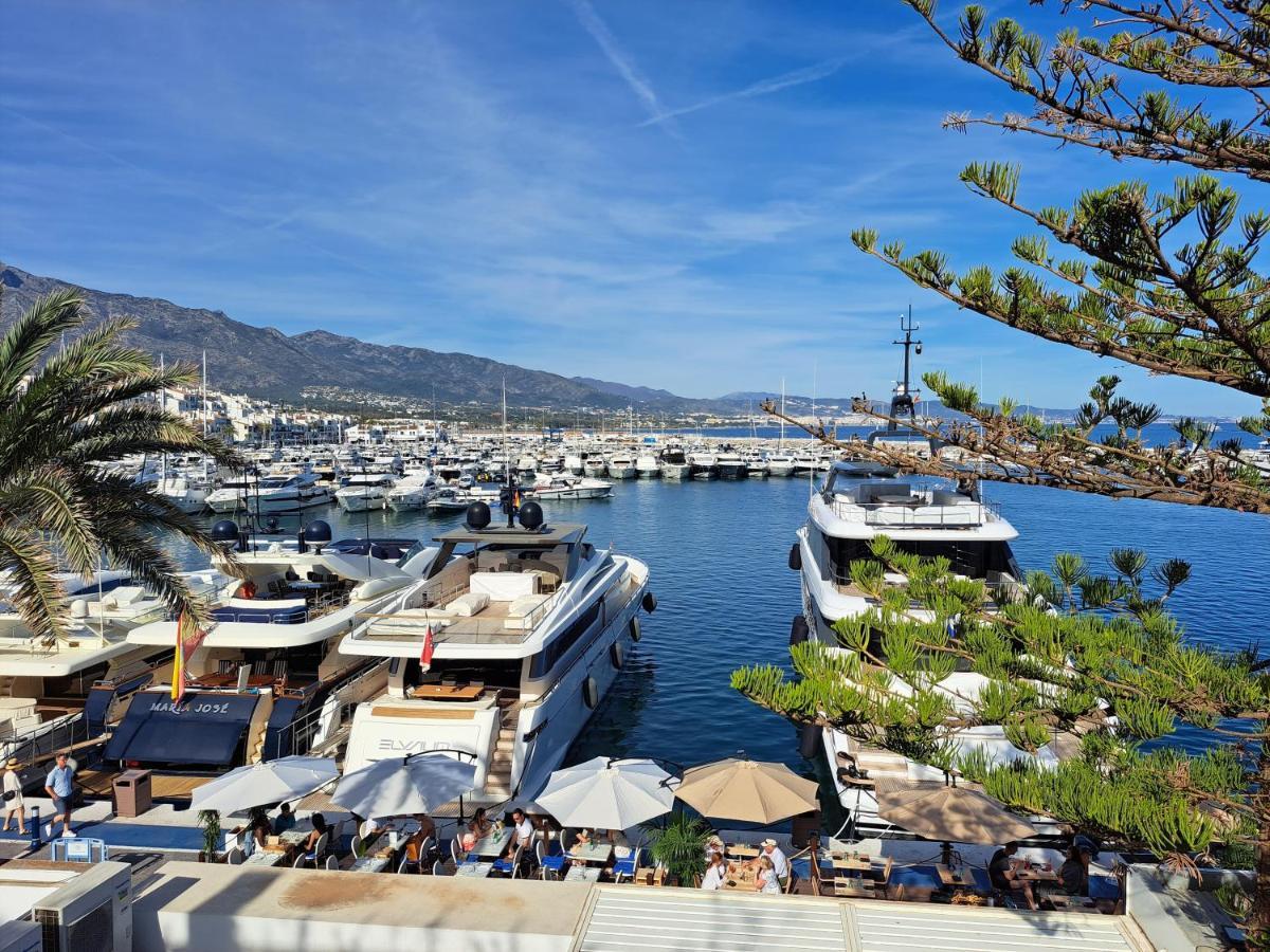 Private Suites In Huge Penthouse 1St Line Puerto Banus, Incredible Views, Jacuzzis Marbella Exterior foto